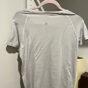 White lululemon swiftly tech tee